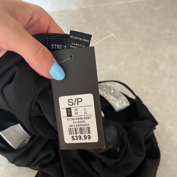 Little black mini dress - Picture 6 of 6